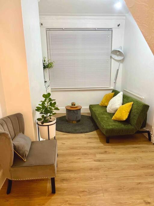 Edens Place Лестер Экстерьер фото